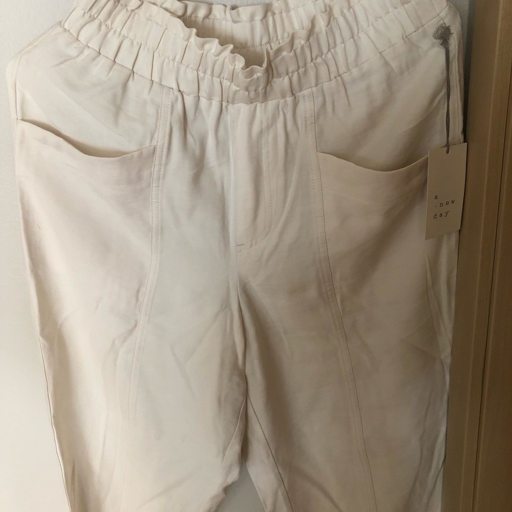 NWT a new day high rise pants size S - Picture 3 of 5
